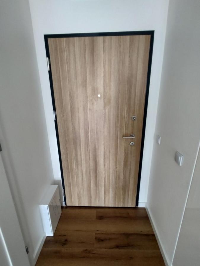 Uroczy Apartament Z Miejscem Na Auto W Garazu Leilighet Warszawa Eksteriør bilde