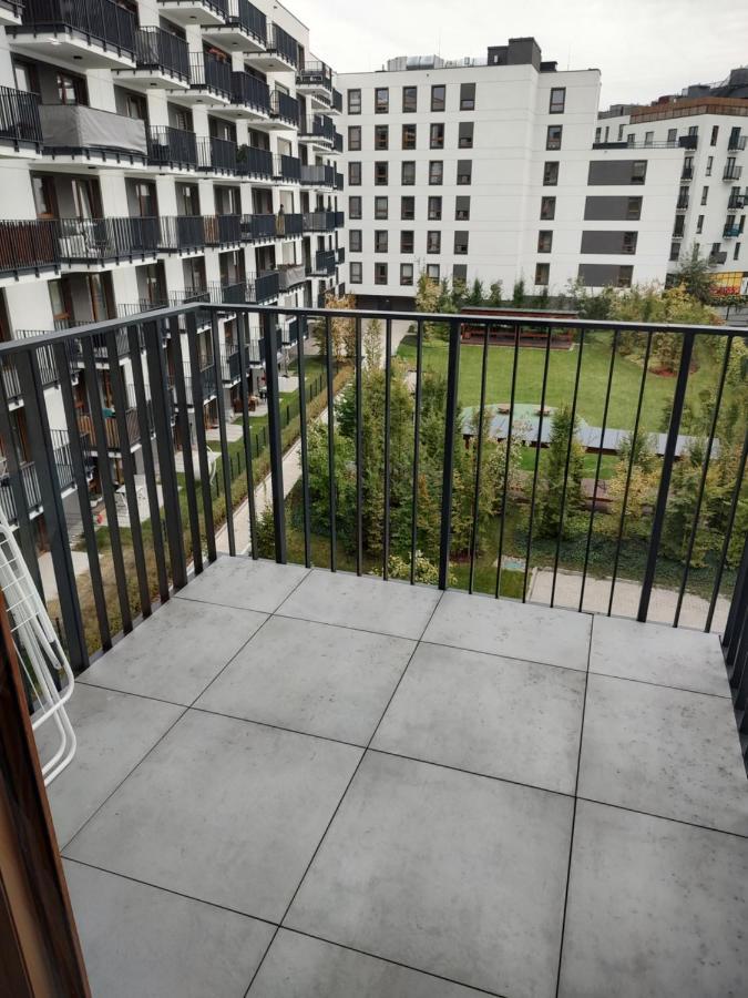 Uroczy Apartament Z Miejscem Na Auto W Garazu Leilighet Warszawa Eksteriør bilde