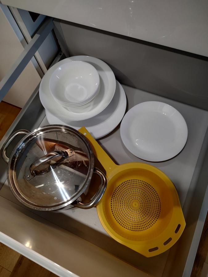 Uroczy Apartament Z Miejscem Na Auto W Garazu Leilighet Warszawa Eksteriør bilde