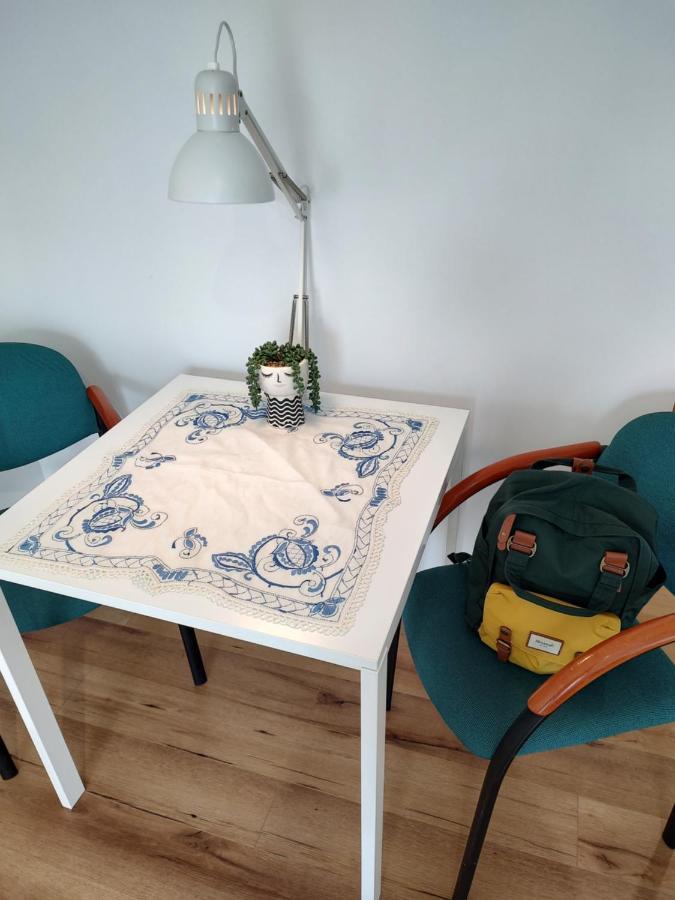 Uroczy Apartament Z Miejscem Na Auto W Garazu Leilighet Warszawa Eksteriør bilde