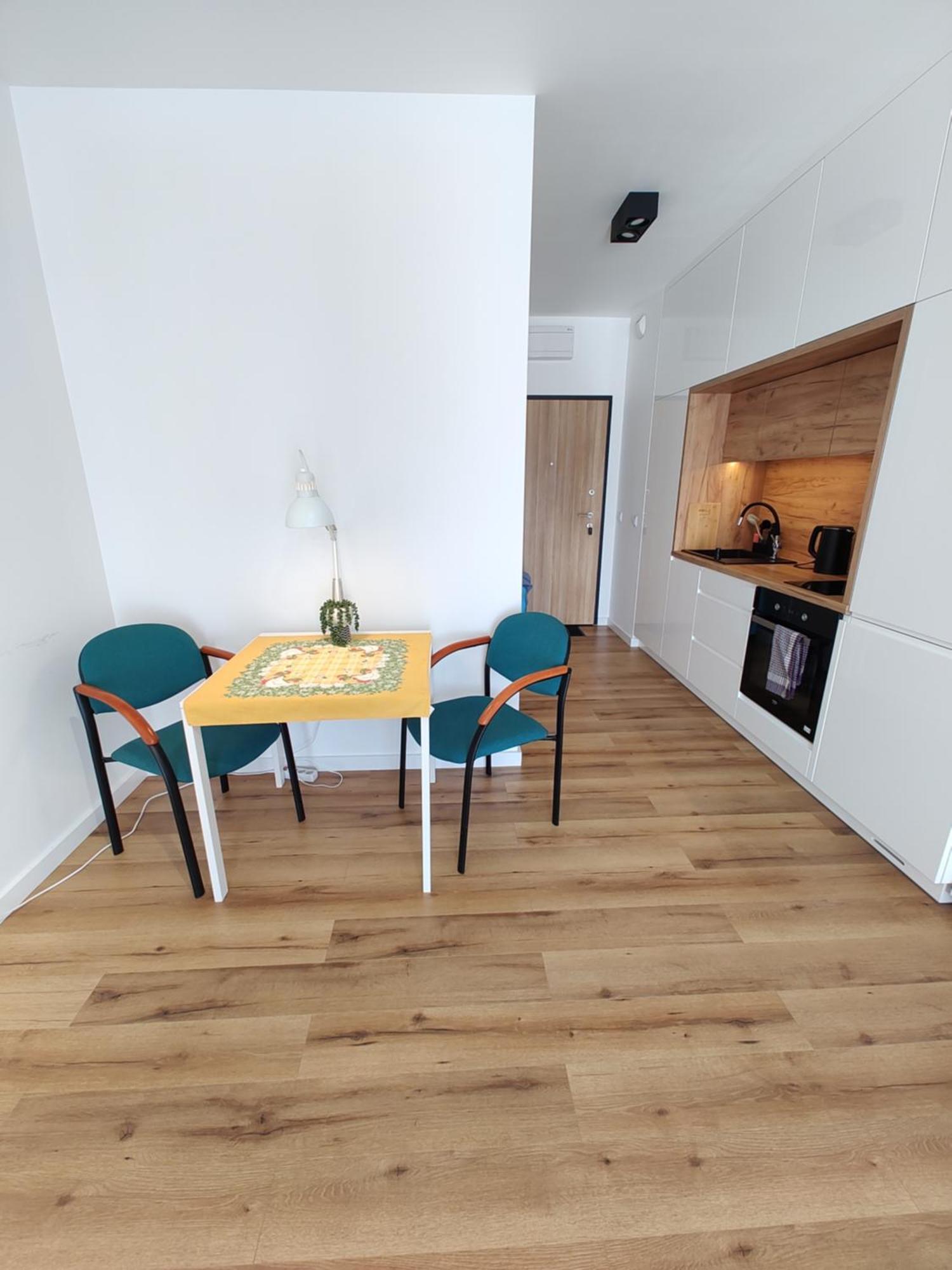Uroczy Apartament Z Miejscem Na Auto W Garazu Leilighet Warszawa Eksteriør bilde